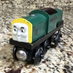 Thomas & Friends Wooden Railway Derek Diesel Locomotive Wood Green/Yellow/Black