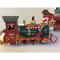 Lemax NORTH POLE RAILWAY Train Set Battery Operated Train Set Village