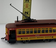 AHM HO Scale Third Avenue Railway System Trolley Car 1651 Single Pole Lights VTG