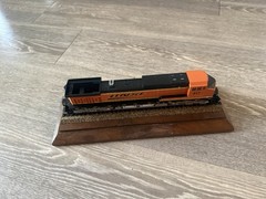 DASH 9-44CW BNSF # 617 DCC QUICK PLUG EQUIPPED Train – Parts/repair