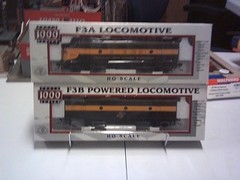 PROTO 1000 C&NW F3A AND F3B DIESEL SET – BOTH POWERED – PRE-OWNED – 8160-23962