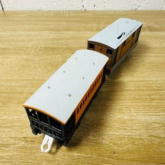 Toby & Henrietta Thomas & Friends Trackmaster Motorised Battery TOMY Trains