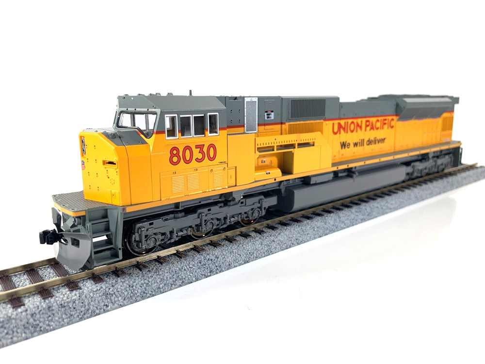 Kato HO 37-6366 Union Pacific SD90/43MAC Diesel # 8030 -DC / No Sound