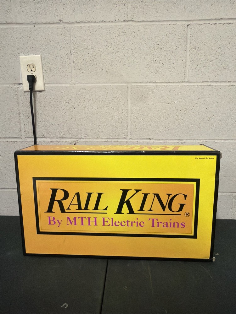 Rail King by MTH Electric Trains E-8 AA Diesel Set for O gauge model trains