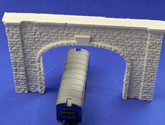 HO DOUBLE TUNNEL PORTAL EXTREME DETAIL READY TO INSTALL CAST PLA EB00351 BIN 018