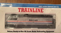 Walthers Trainline HO Scale Amtrak #303 EMD F40PH Diesel Loco New in Box
