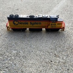 B & O Chessie System 4810 engine Life Like HO scale GP38 Diesel