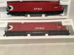2 Model Power CP Rail FP-45 Electric Diesel Locomotives #6665-1 #4853 New In Box
