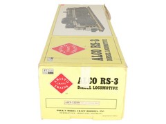 Aristo-Craft 22219 G New York Central RS-3 Diesel Locomotive #8307/Box