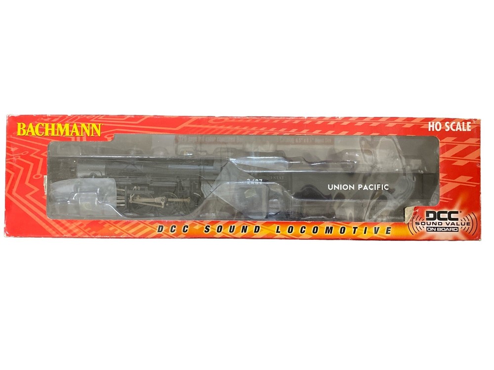 NEW Bachmann 2-8-2 USRA Light Locomotive Union Pacific #2487 | Item No. 54301