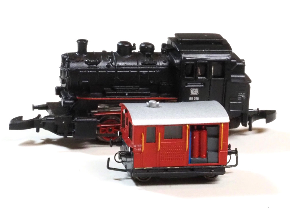 Z-Modellbau Switcher MThB Tm 2/2 Lok Swiss POWERED Locomotive Z-Scale Z Gauge