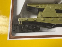 Model Power HO Scale #99180 US ARMY Flat Car with Launcher & 3 Missiles NEW