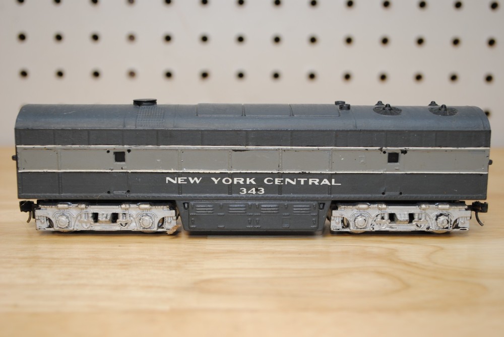AHM NYC New York Central #343 C-Liner B-Unit Diesel Locomotive HO Custom