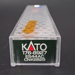N Scale KATO GE ES44AC #2825 CN Canadian National DCC Ready in Original Box