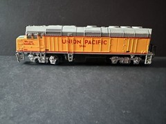 HO F-40 Locomotive Union Pacific # 3901