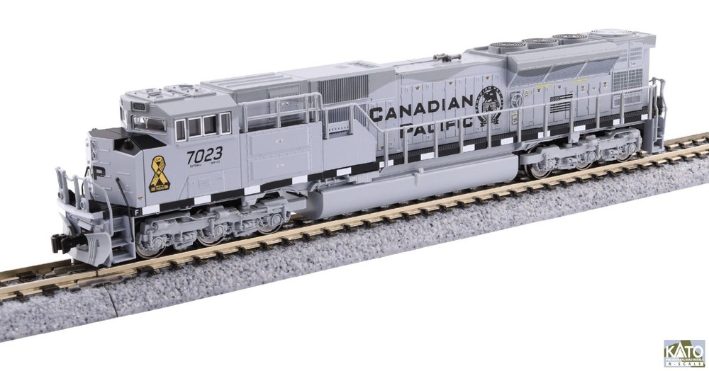 Kato N 176-8544-DCC Canadian Pacific Military Heritage SD70ACU Diesel Locomotive