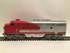 HO Intermountain Santa Fe EMD F3A Powered Diesel Locomotive ATSF #17