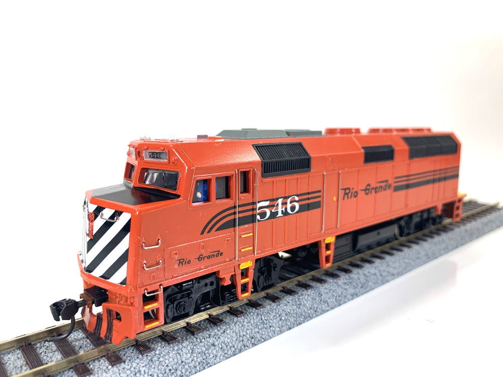 Bachmann Spectrum HO 87001 F40 PH Rio Grande Diesel #546- Custom Paint- DCC