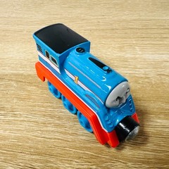 Streamlined Thomas the Tank & Friends Take N Play Along Diecast Push Trains