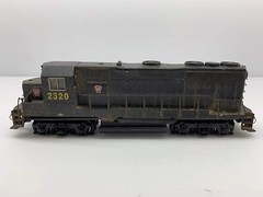 HO Scale Bachmann Plus EMD GP35 Diesel Loco #11511 Pennsylvania PRR #2320 No Box