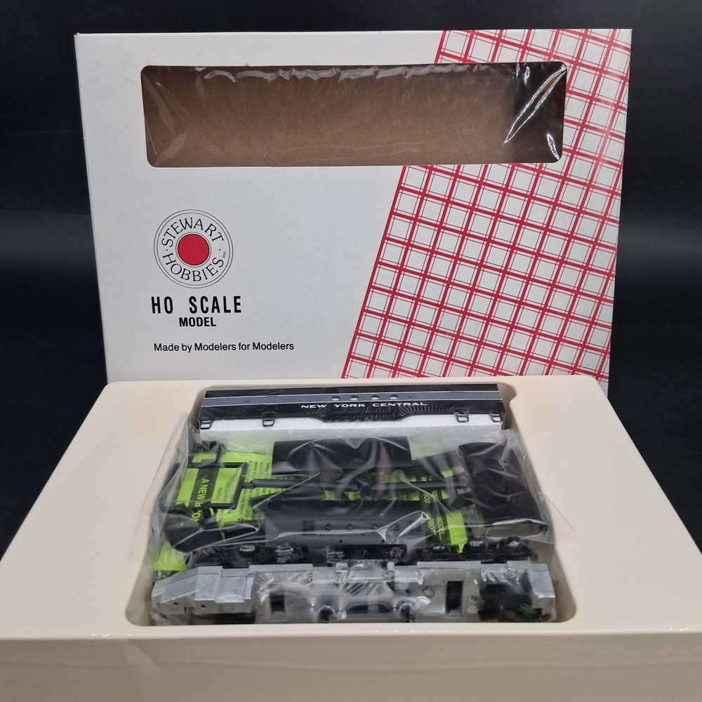 Stewart Hobbies HO New York Central NYC F7B Unit Dummy NonPowered Locomotive Kit