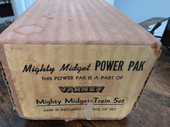 VARNEY HO No. 25 MIGHTY MIDGET TRAIN SET LOCOMOTIVE & FREIGHT CARS 1957 MIB
