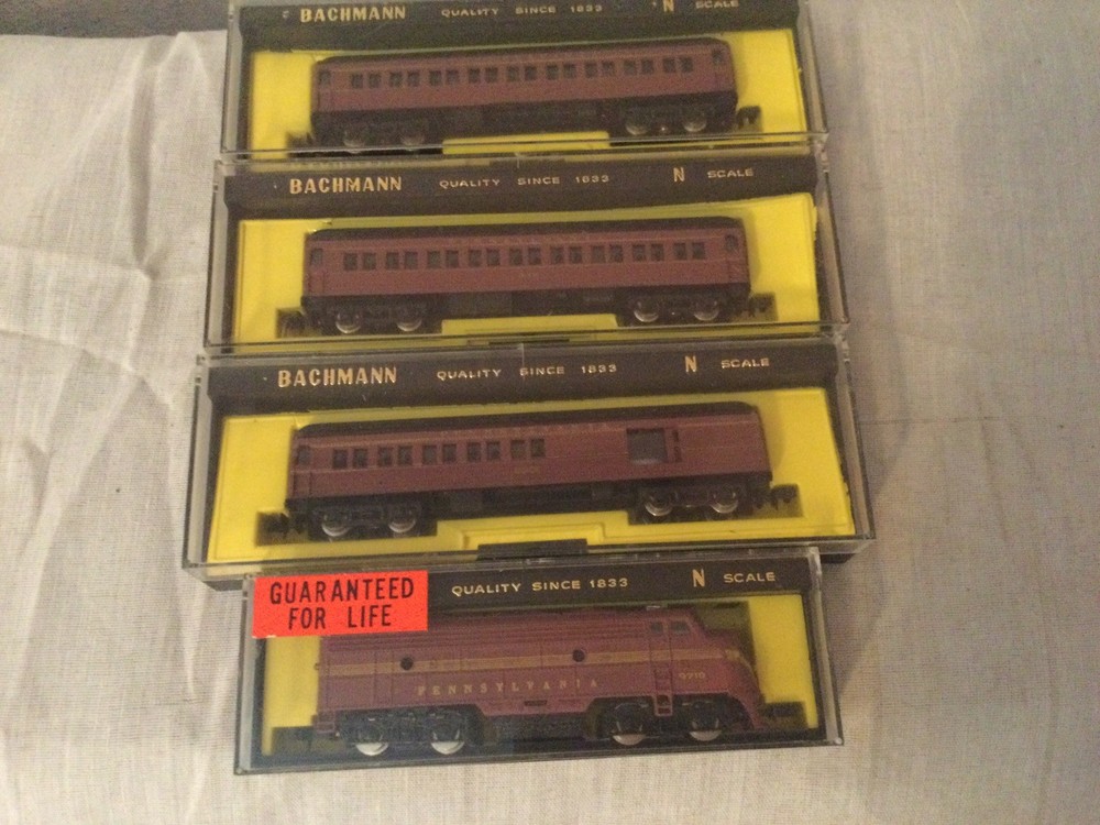 Bachmann N #9710 PRR Pa. Railroad Diesel Locomotive & 6901 Pass. Car & 2 4311