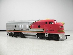 HO ENGINE LOCOMOTIVE DIESEL SANTA FE FA-Unit WAR BONNET/BOX