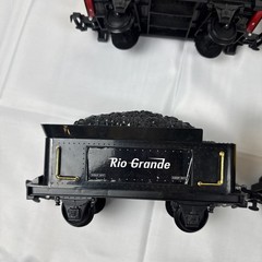 Eztec G Gauge 4068 Engine And 4 Cars – No Remote – Not Tested