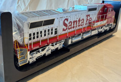 Atlas Masterline HO Santa Fe Dash 8-40CW with DCC & Sound