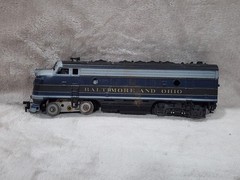 Athearn Super Powered 3219 B&O Baltimore & Ohio Diesel Locomotive Passenger Cars