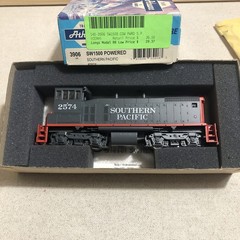 Athearn HO Kit# 3906 SW1500 Southern Pacific SW 1500 Cow Powered Rd#2574 NOS/NIB