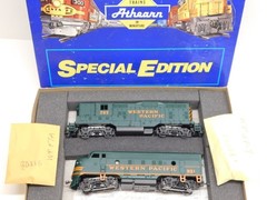 Athearn HO Western Pacific 2205 F7A/GP9 Diesel Locomotive Set-1 Powered/1 Dummy