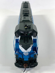 Athearn Genesis HO ATHG63671 GN Big Sky SDP45 Diesel #327 w/ sound