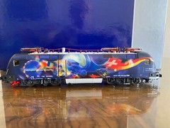 Roco 7500062 – ÖBB Taurus 1116 Football Unites Europe – DC analog – LNIB