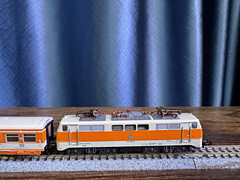 Minitrix N Scale DB BR111 S-Bahn Passenger Train Set – 5 Pieces – Made in German