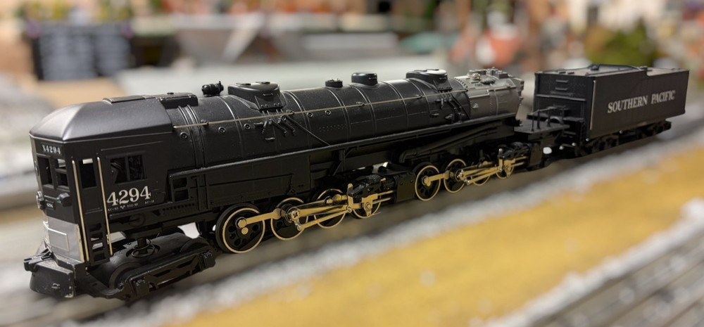 MTH- Cab Forward 4-8-8-2 Steam Locomotive “SOUTHERN PACIFIC” #30-1144-1 -O