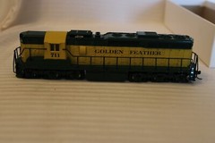 HO Scale Atlas, SD35 Diesel Locomotive, Golden Feather, Green & Yellow #713
