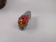 Vintage Sante Fe Diesel Dummy Locomotive – metal body – HO scale – unmarked