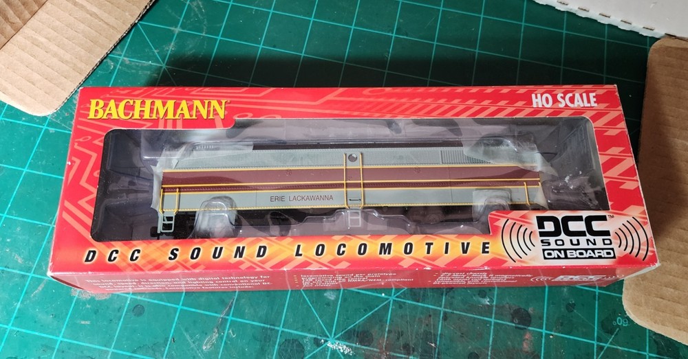 Ho Scale Bachmann FB2 Erie & Lackwana Dcc Sound