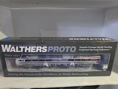 Walthers Proto Amtrak Phase 1 #864 Snack Bar 920-13801 HO Scale DC