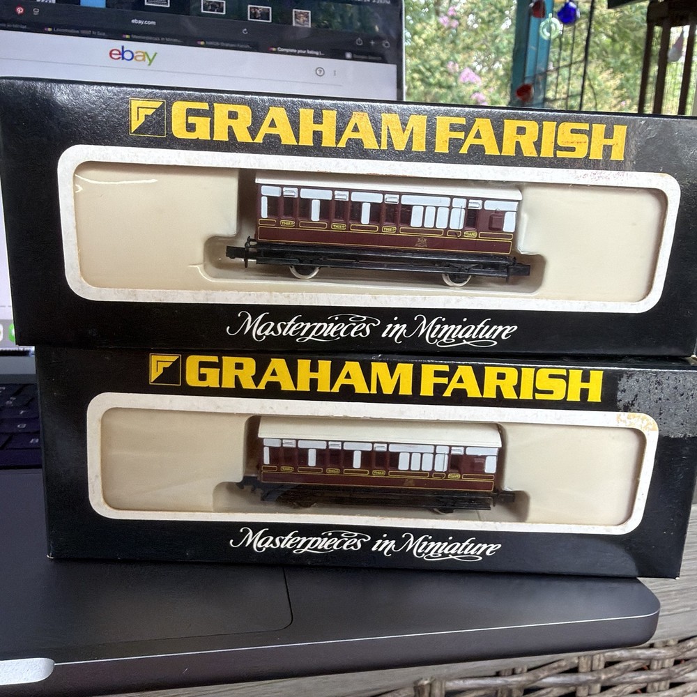 NIB Graham Farish Masterpieces in Miniature No 0668 and 06678