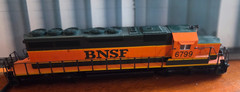 Kato HO Scale, SD40-2, BNSF #6799, Mid w/snoot nose