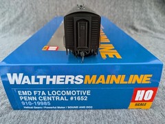 Walthers Mainline HO F7A, Penn Central #1652, #910-19985, DCC/Sound.