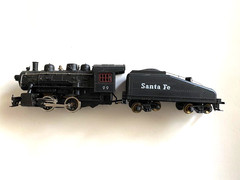 Bachmann HO Sante Fe 0-4-0 Steam Locomotive #99 & Tender – NOT RUNNING – READ