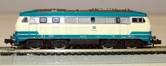 ARNOLD RAPIDO N SCALE 2053 DB BR 218 218-6 DIESEL LOCOMOTIVE BEIGE / GREEN (L8)