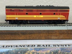 MAINE CENTRAL EMD F3B LOCO – FACTORY DC/DCC / QUANTUM SOUND – HO Scale NEW OOP