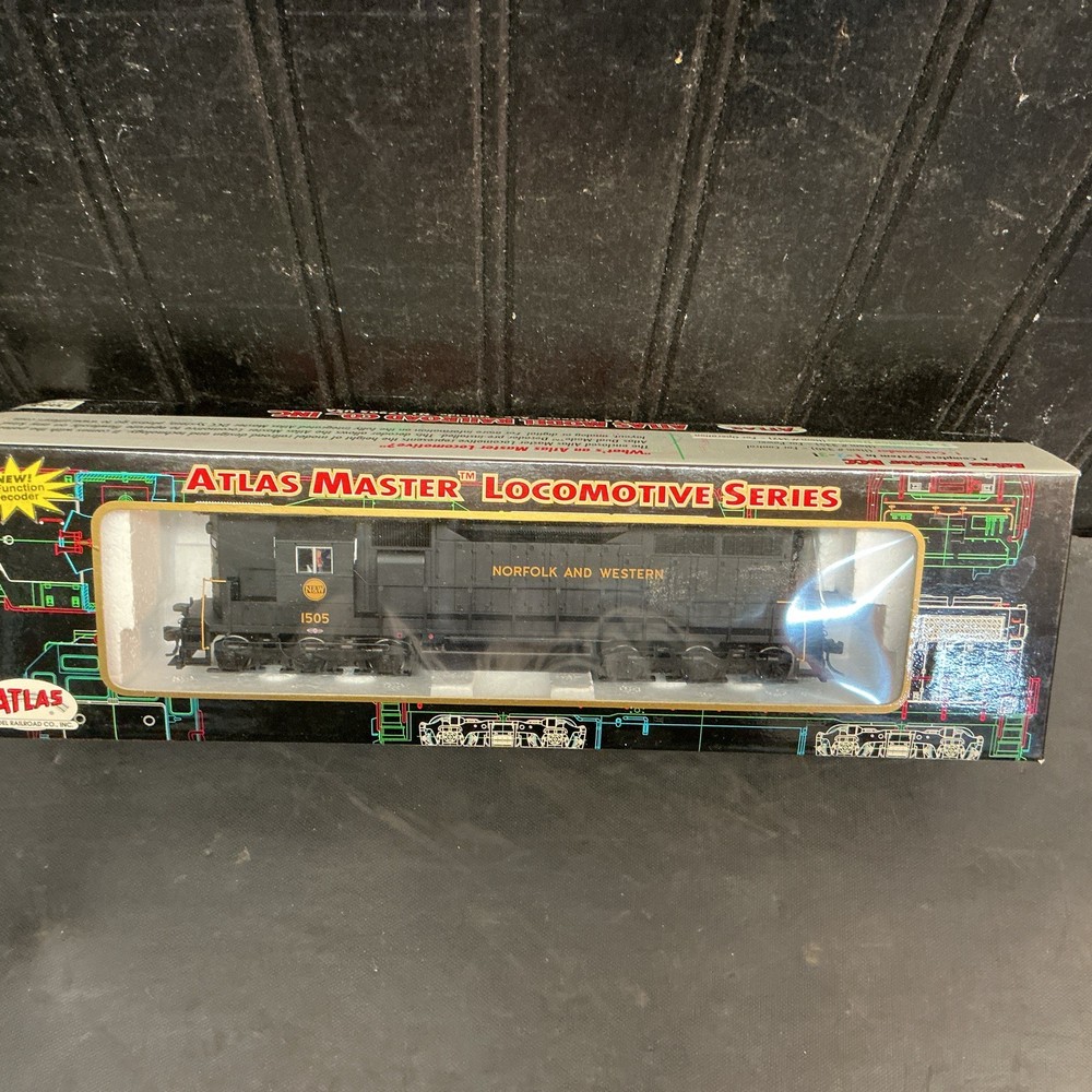HO Atlas 9261 Norfolk & Western SD35 Diesel Locomotive N&W New in box