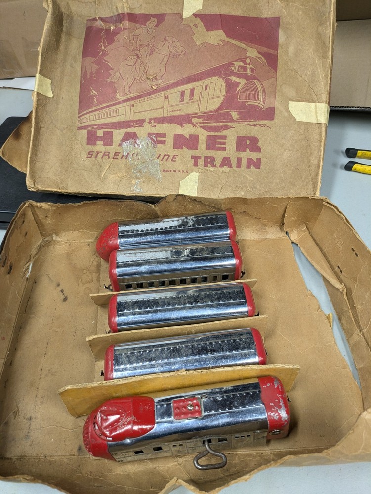 Hafner Overland Flyer M-10000 Streamliner Train Set Red And Chrome+Original Box