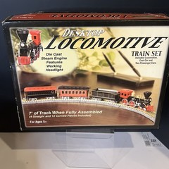 Vintage Feldstein DESKTOP LOCOMOTIVE TRAIN SET Die-Cast Engine w/ Headlight